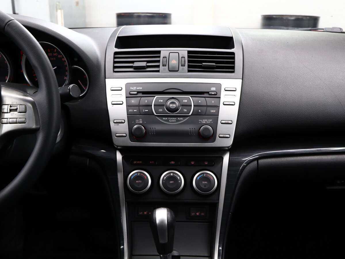 Mazda 6 с пробегом — 2007 год. Фото: #17