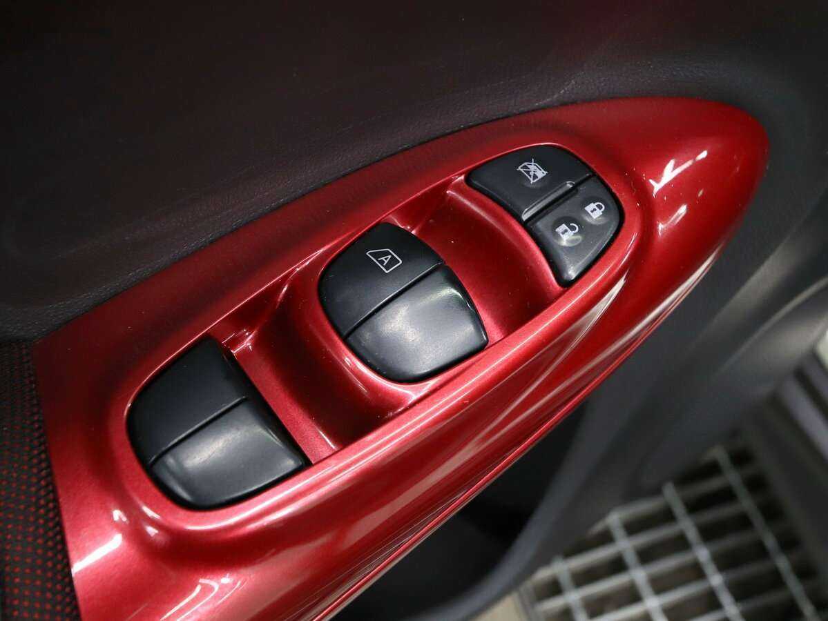 Nissan Juke с пробегом — 2011 год. Фото: #5