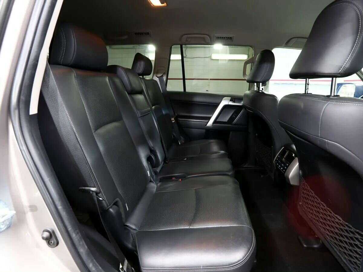 Toyota Land Cruiser Prado с пробегом — 2018 год. Фото: #12