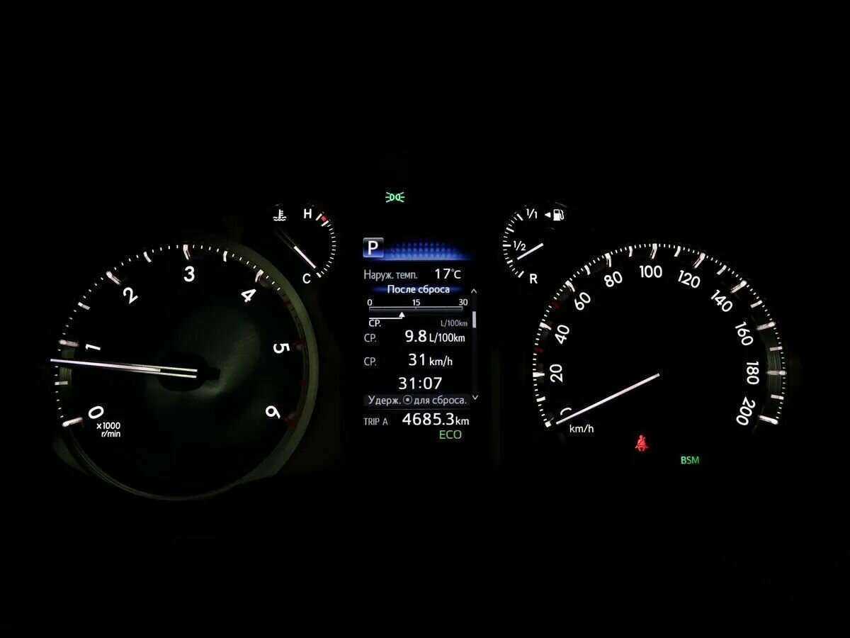 Toyota Land Cruiser Prado с пробегом — 2018 год. Фото: #16