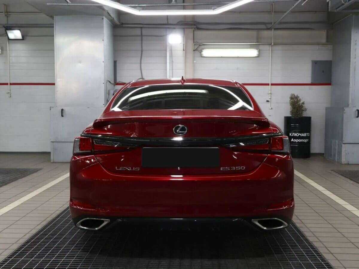 Lexus ES с пробегом — 2019 год. Фото: #3