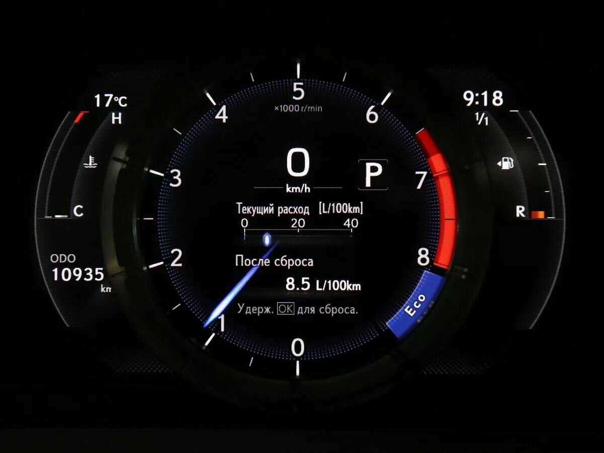 Lexus ES с пробегом — 2019 год. Фото: #18