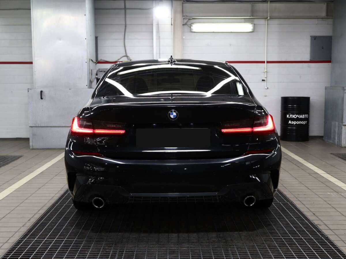 BMW 3 серии с пробегом — 2021 год. Фото: #3
