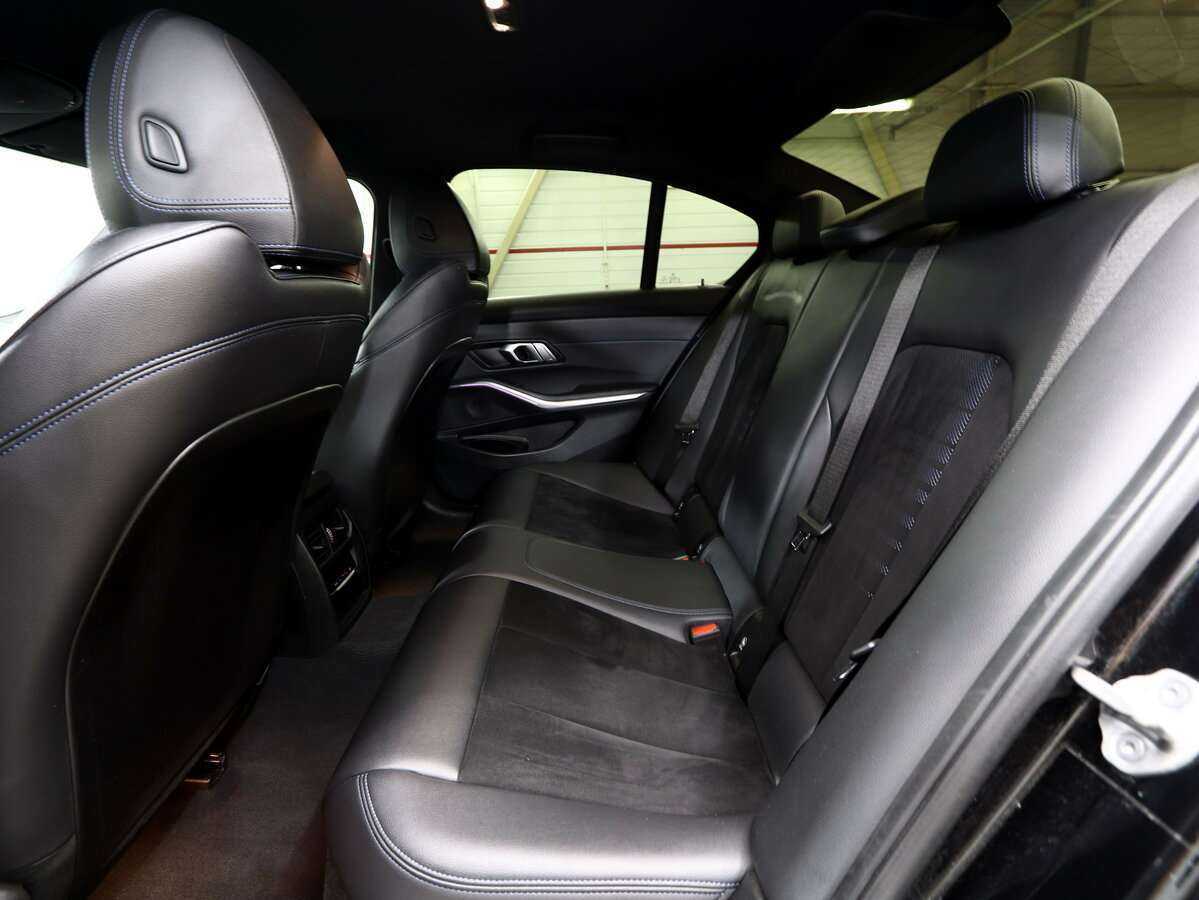 BMW 3 серии с пробегом — 2021 год. Фото: #9