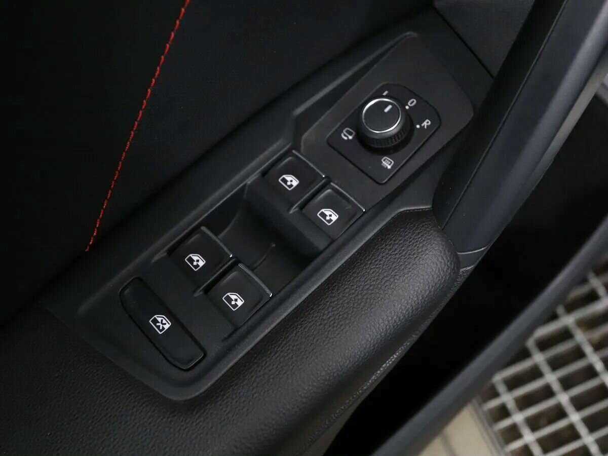 Volkswagen Tiguan с пробегом — 2021 год. Фото: #6