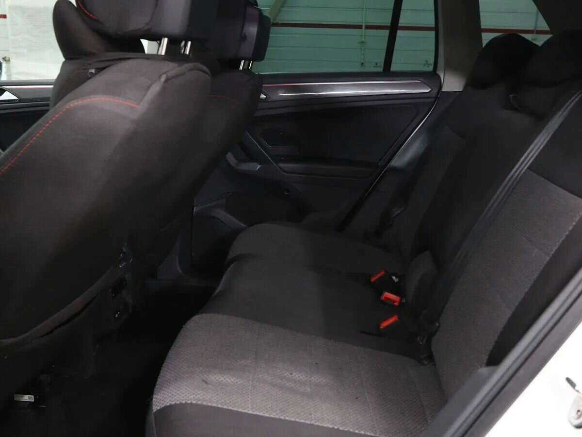 Volkswagen Tiguan с пробегом — 2021 год. Фото: #11