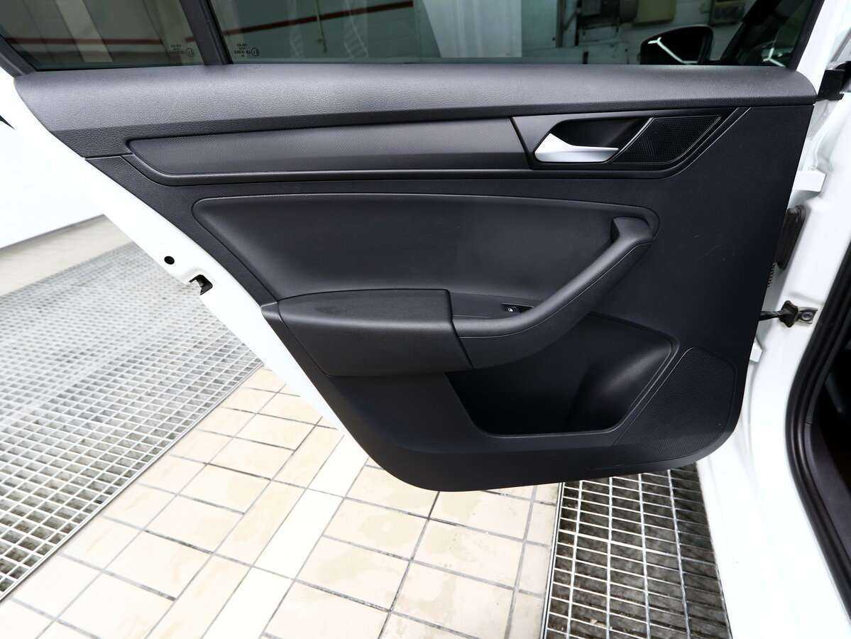 Volkswagen Polo с пробегом — 2020 год. Фото: #10