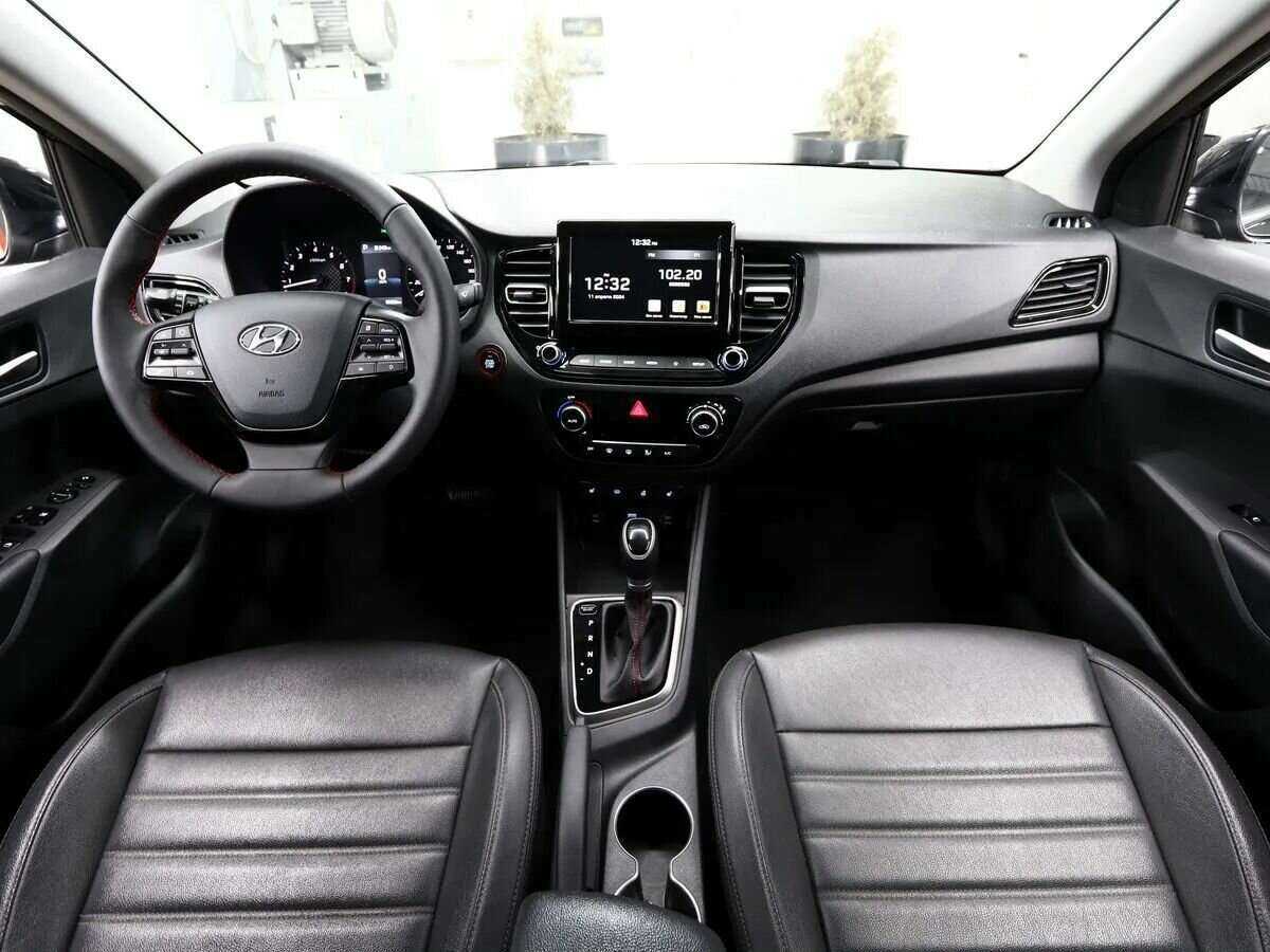 Hyundai Solaris с пробегом — 2021 год. Фото: #13