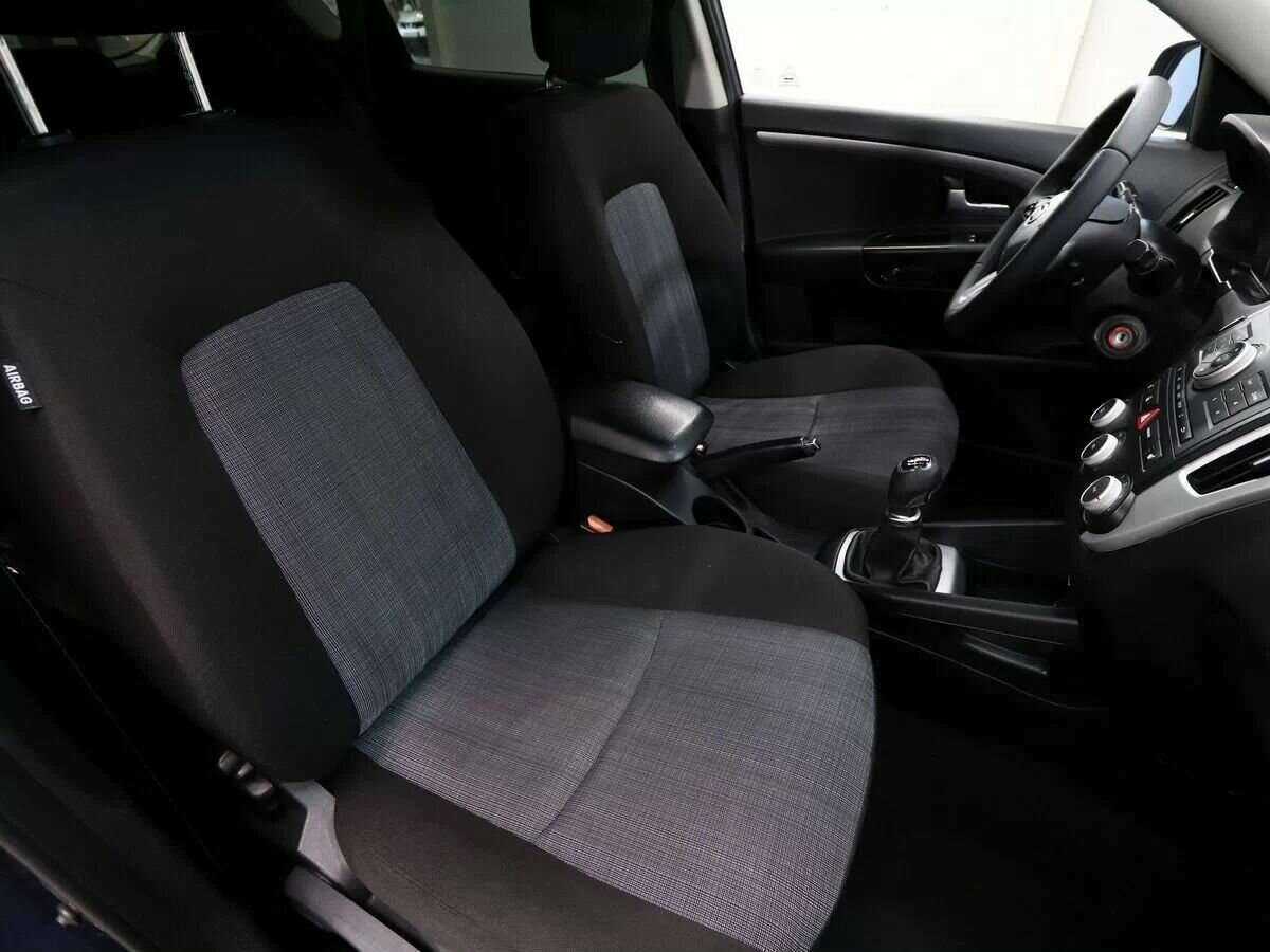 Kia Ceed с пробегом — 2010 год. Фото: #11