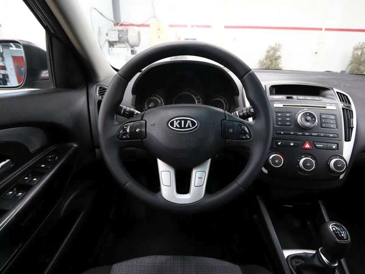 Kia Ceed с пробегом — 2010 год. Фото: #15