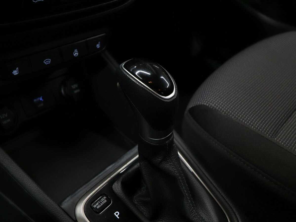 Hyundai Solaris с пробегом — 2021 год. Фото: #8