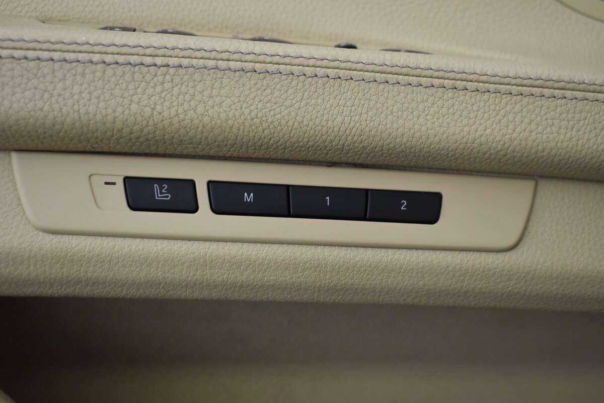 BMW 7 серии с пробегом — 2012 год. Фото: #6