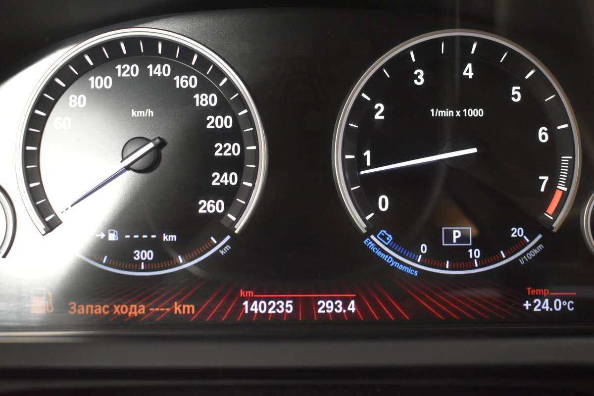 BMW 7 серии с пробегом — 2012 год. Фото: #13