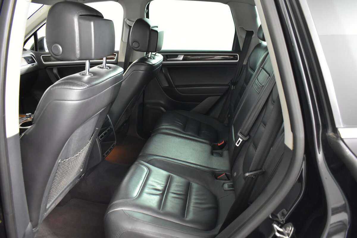 Volkswagen Touareg с пробегом — 2012 год. Фото: #14