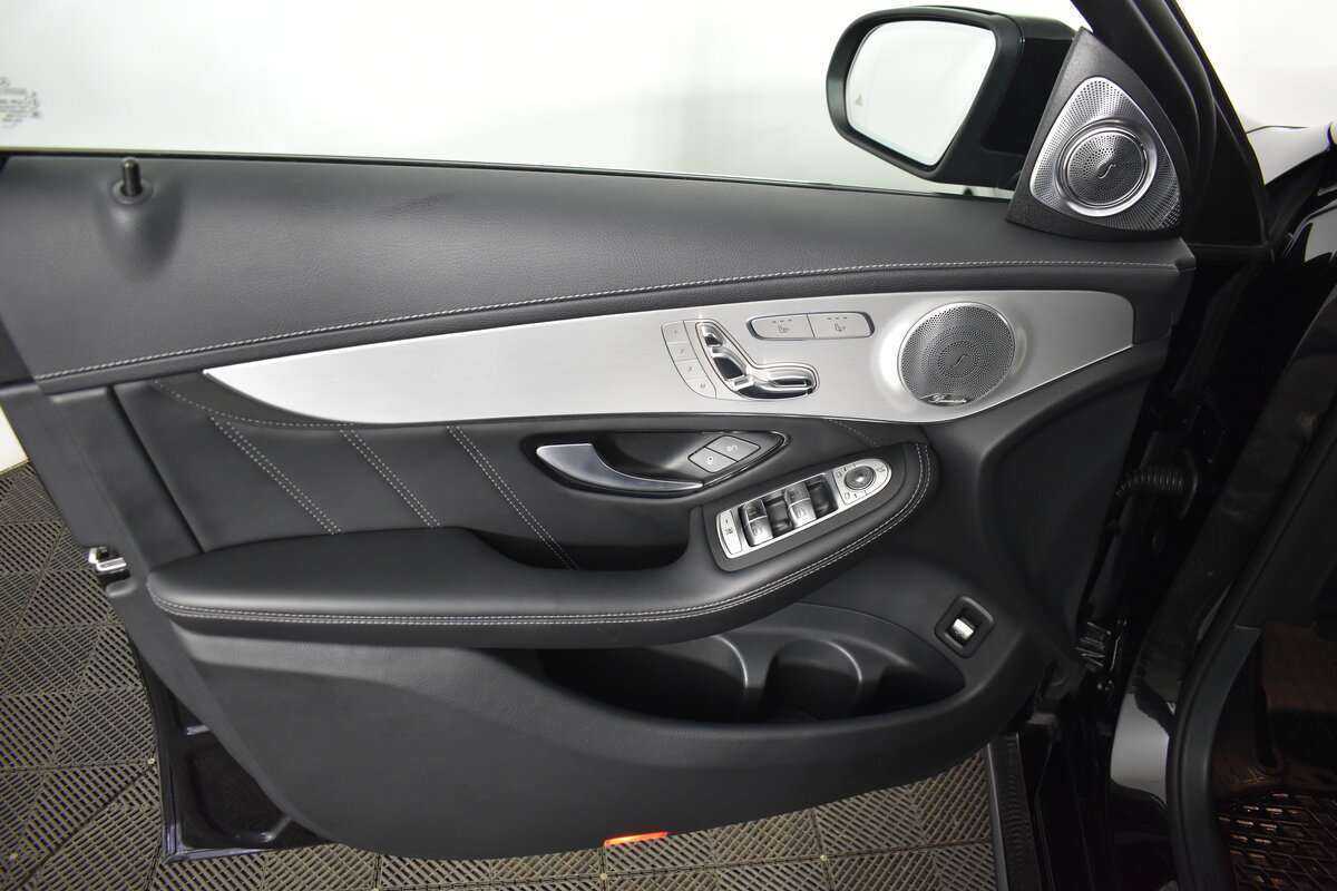 Mercedes-Benz GLC AMG с пробегом — 2018 год. Фото: #17