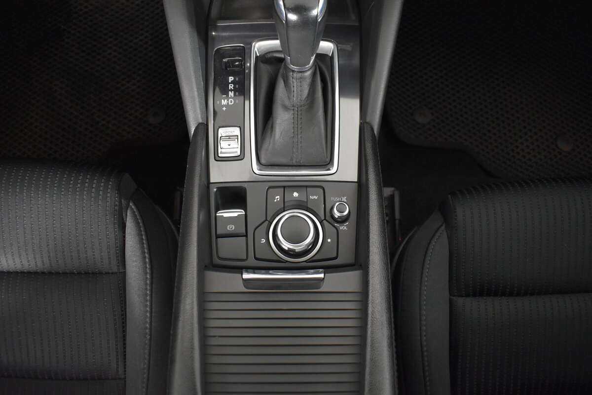 Mazda 6 с пробегом — 2017 год. Фото: #12