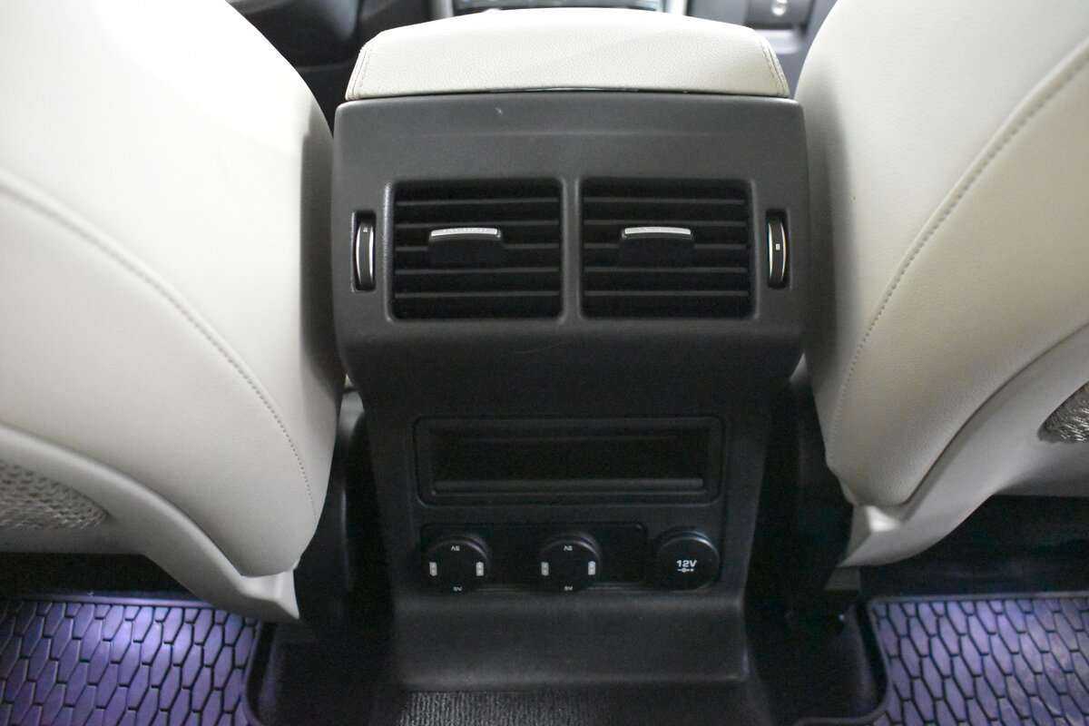 Jaguar F-Pace с пробегом — 2018 год. Фото: #11