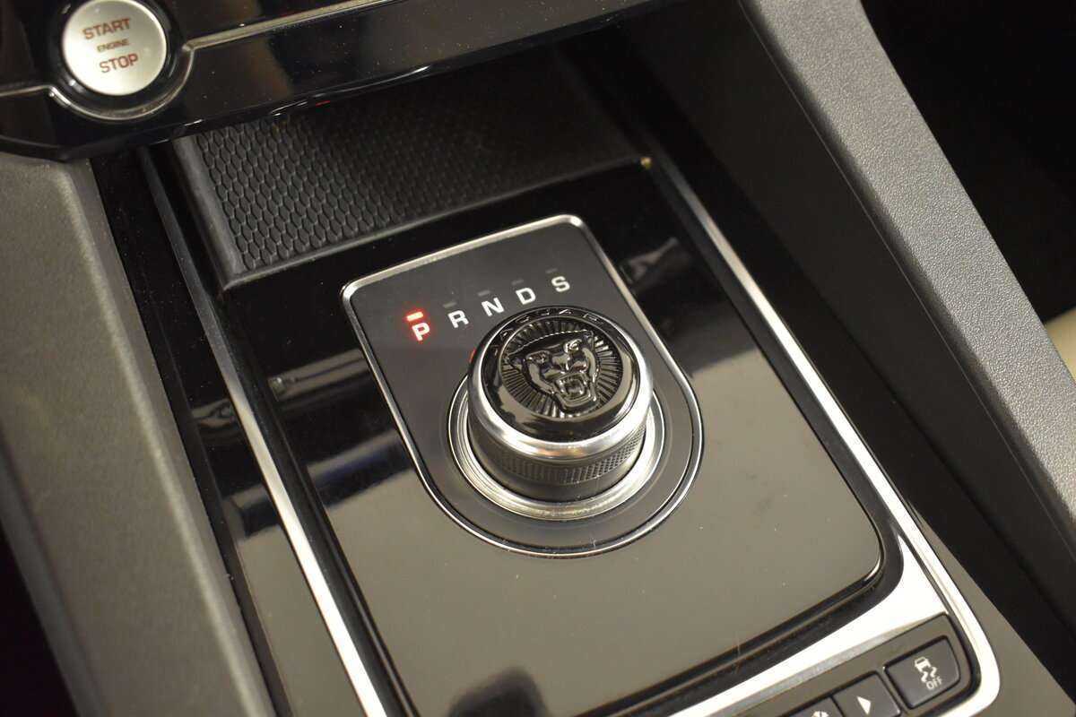 Jaguar F-Pace с пробегом — 2018 год. Фото: #14