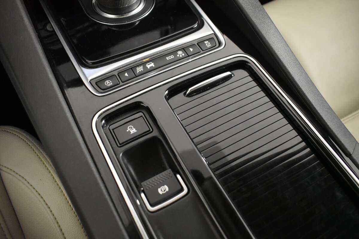 Jaguar F-Pace с пробегом — 2018 год. Фото: #15