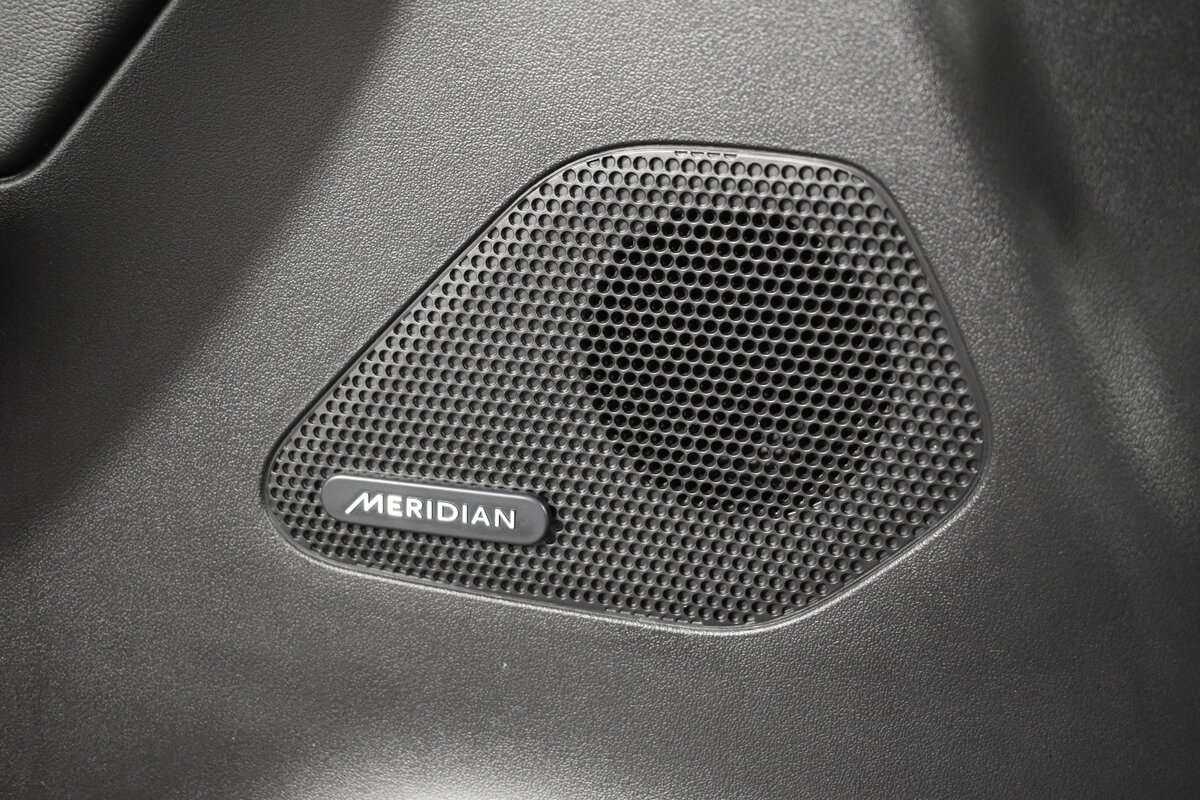 Jaguar F-Pace с пробегом — 2018 год. Фото: #18