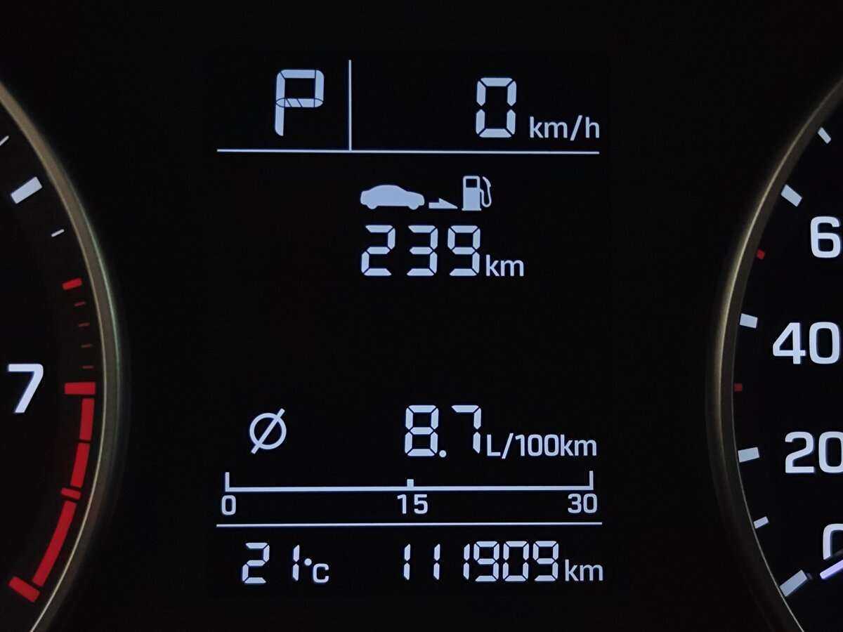 Hyundai Elantra с пробегом — 2016 год. Фото: #5