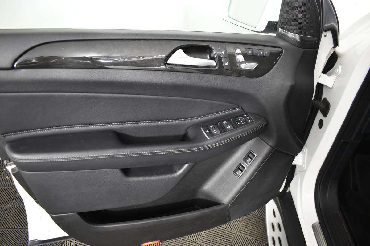 Mercedes-Benz GLS с пробегом — 2016 год. Фото: #12