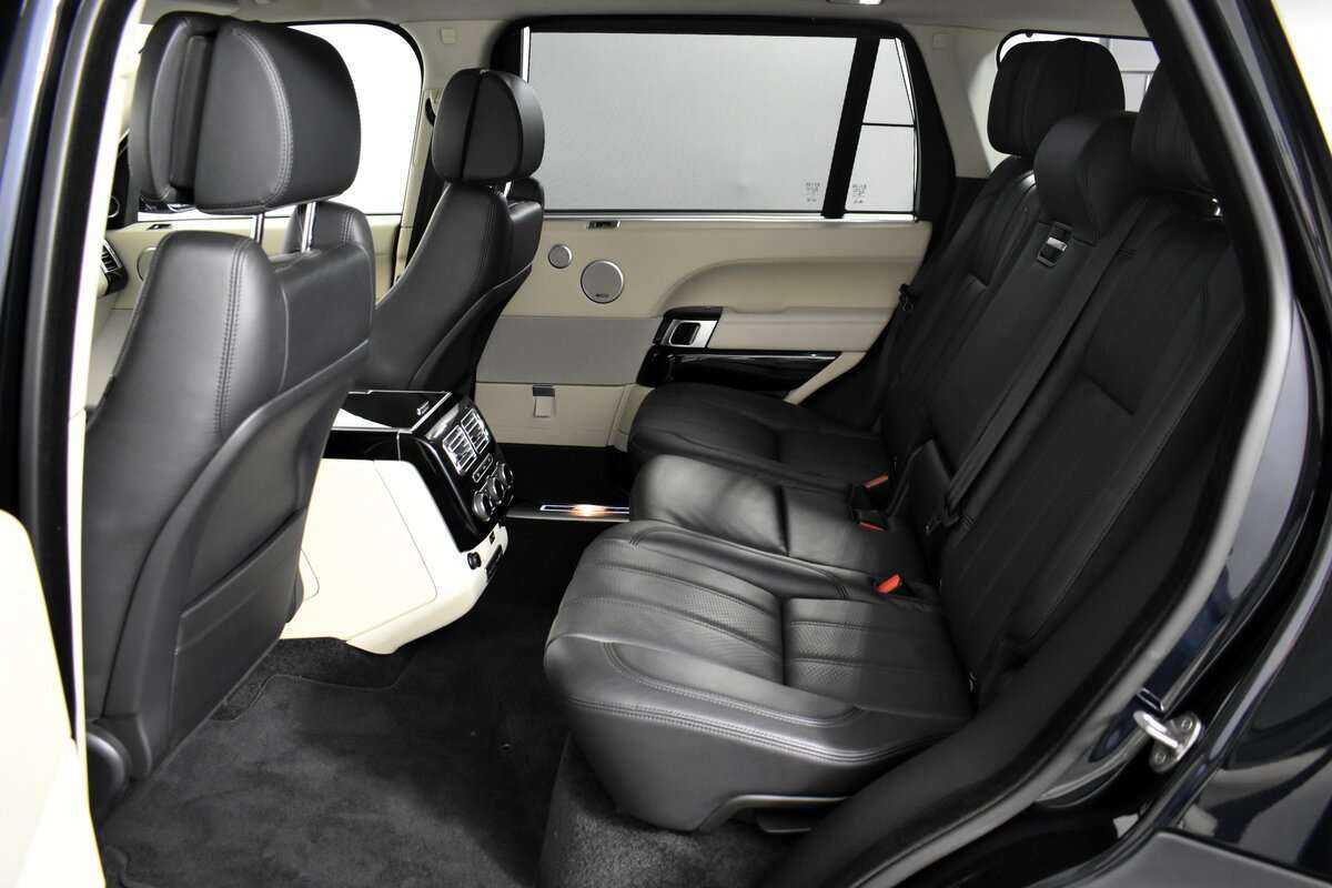 Land Rover Range Rover с пробегом — 2015 год. Фото: #17