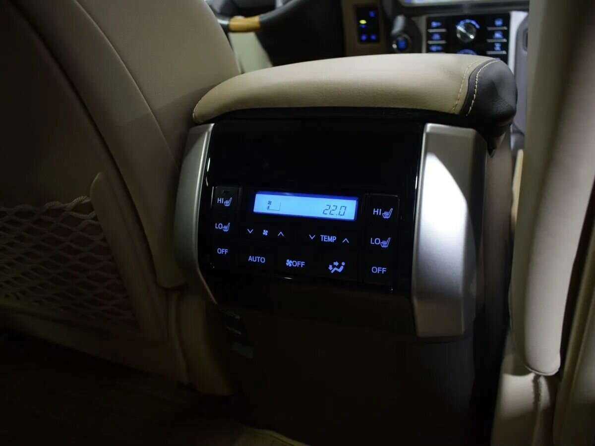 Toyota Land Cruiser Prado с пробегом — 2020 год. Фото: #21