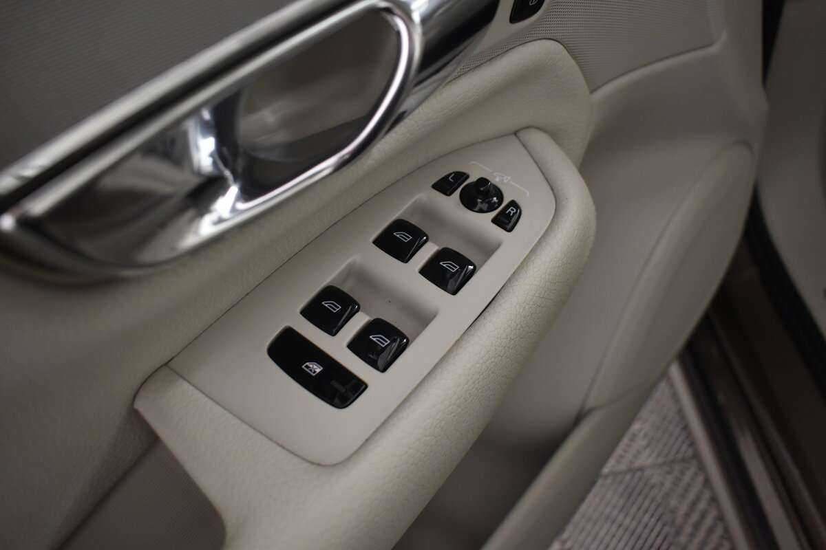 Volvo XC90 с пробегом — 2015 год. Фото: #8