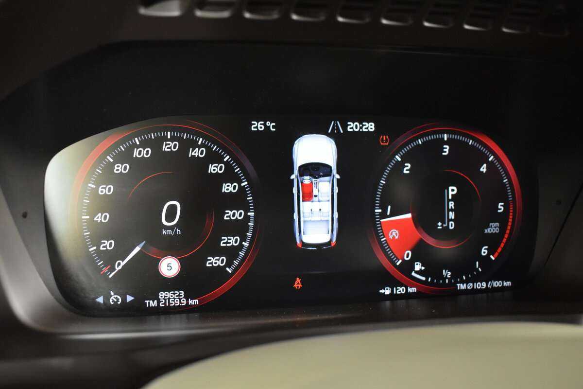 Volvo XC90 с пробегом — 2015 год. Фото: #15