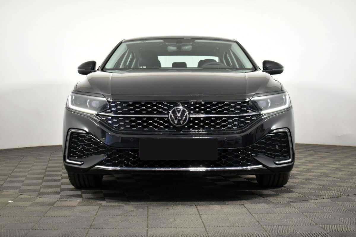 Volkswagen Passat с пробегом — 2023 год. Фото: #1