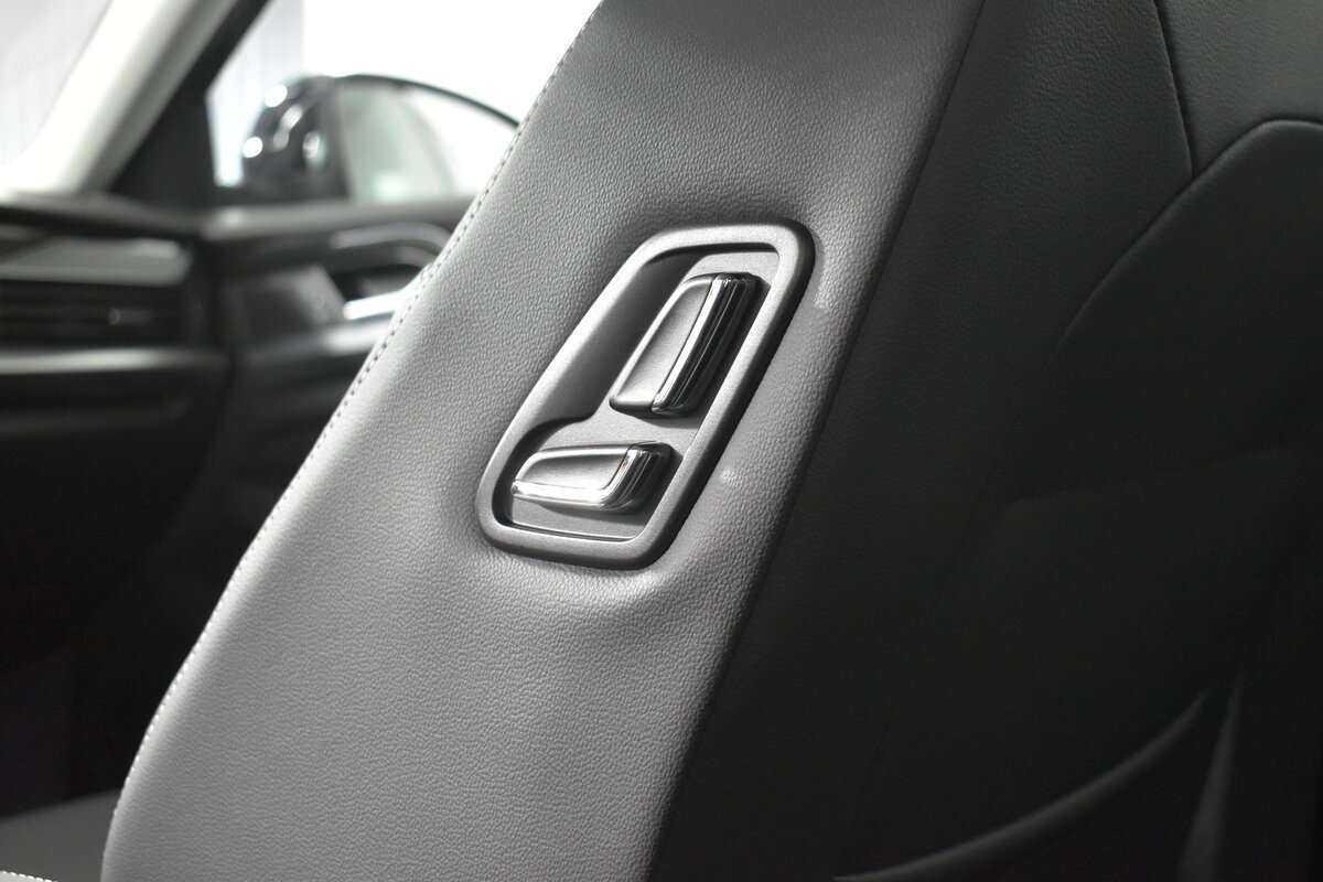 Volkswagen Passat с пробегом — 2023 год. Фото: #10