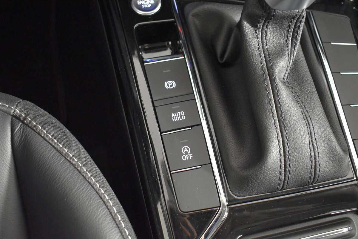 Volkswagen Passat с пробегом — 2023 год. Фото: #19