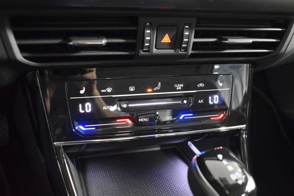 Volkswagen Passat с пробегом — 2023 год. Фото: #20