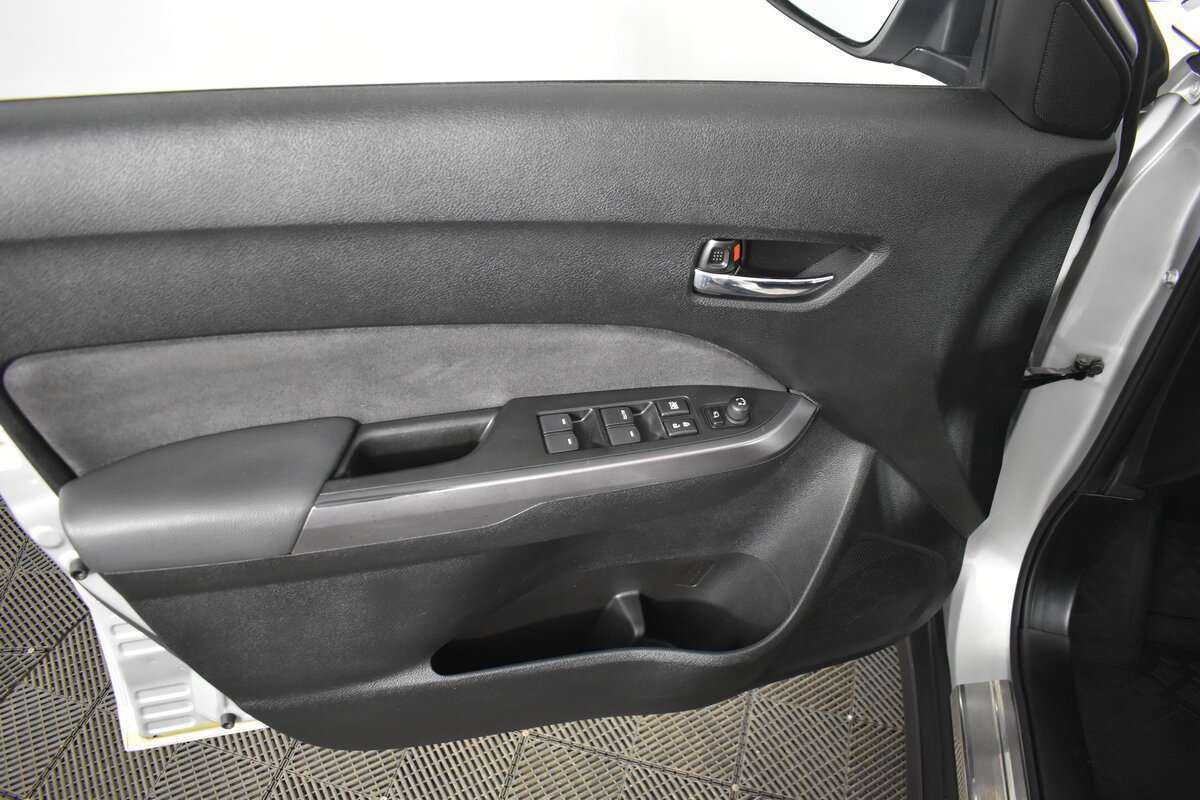 Suzuki Vitara с пробегом — 2019 год. Фото: #8