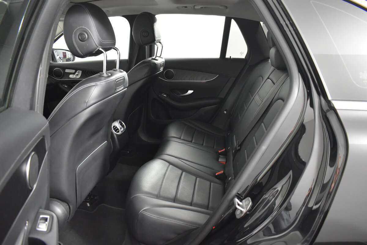 Mercedes-Benz GLC с пробегом — 2018 год. Фото: #12