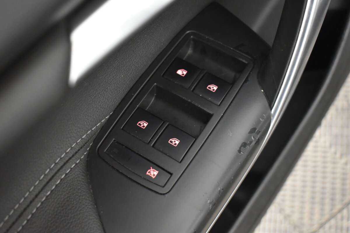 Opel Insignia с пробегом — 2011 год. Фото: #5