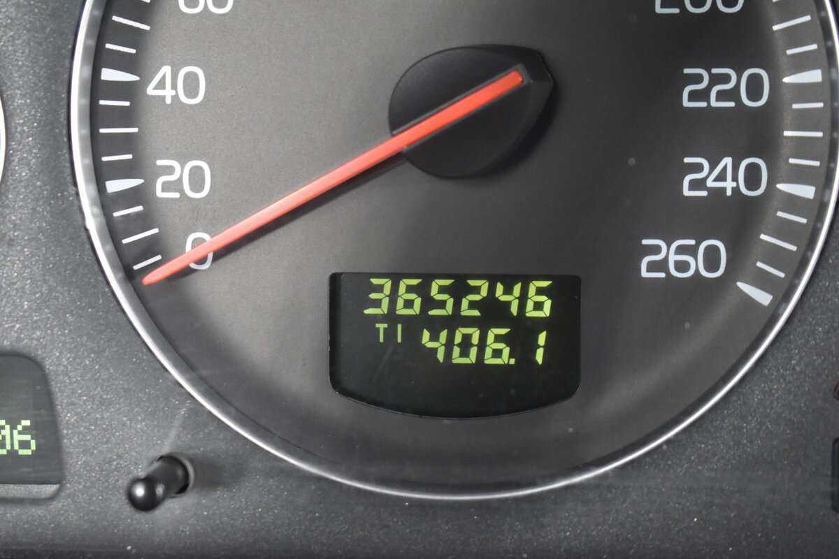 Volvo XC90 с пробегом — 2007 год. Фото: #12