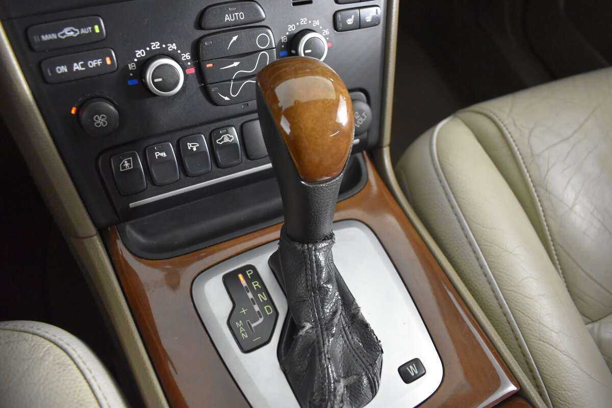 Volvo XC90 с пробегом — 2007 год. Фото: #13