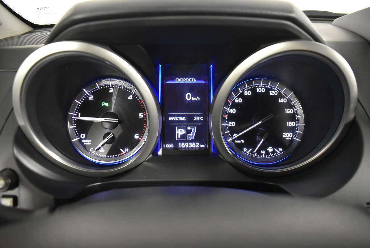 Toyota Land Cruiser Prado с пробегом — 2017 год. Фото: #14