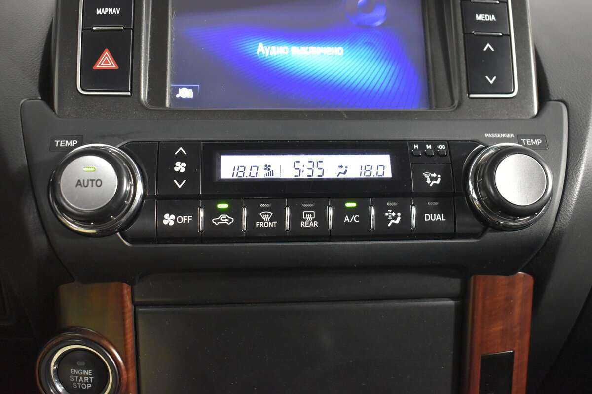 Toyota Land Cruiser Prado с пробегом — 2017 год. Фото: #17