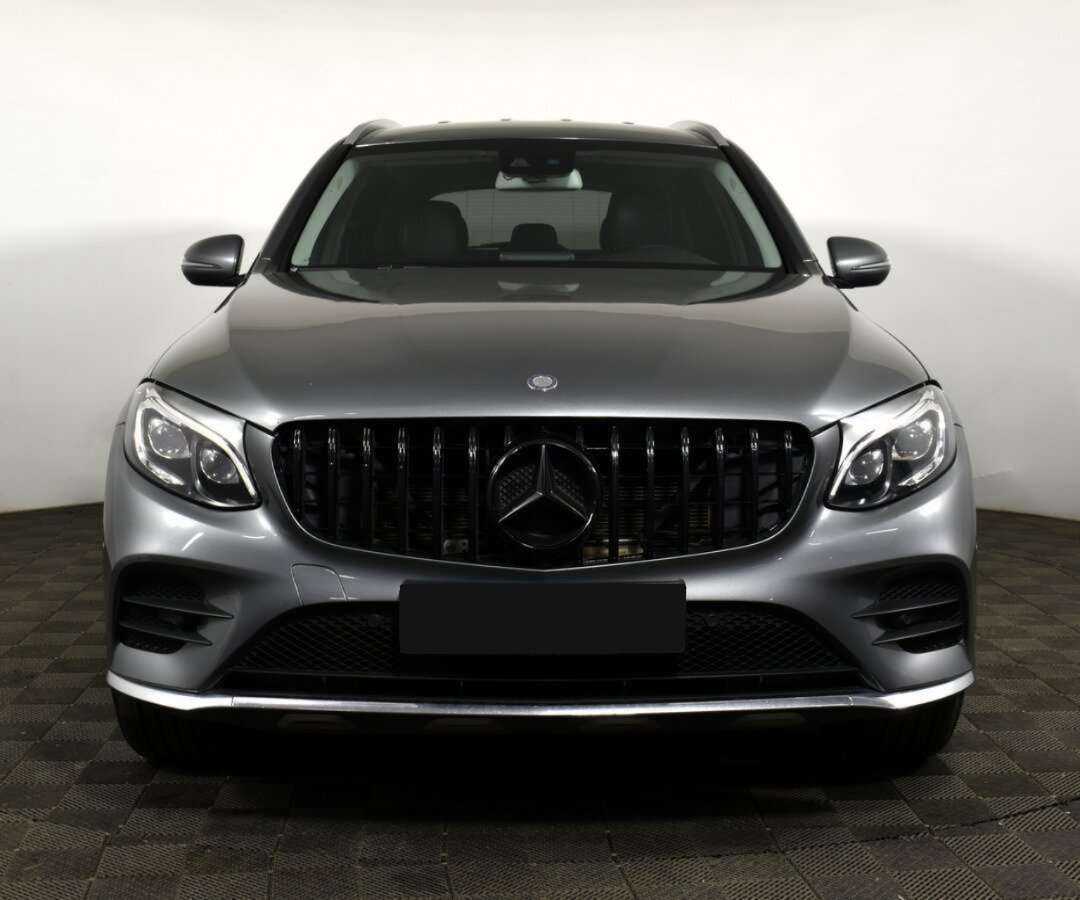 Mercedes-Benz GLC с пробегом — 2015 год. Фото: #1
