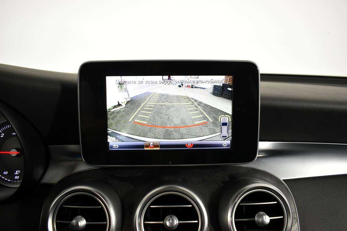 Mercedes-Benz GLC с пробегом — 2015 год. Фото: #11