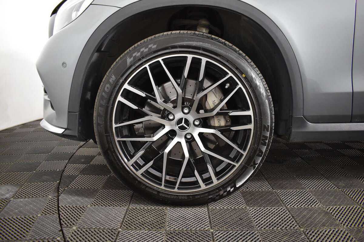 Mercedes-Benz GLC с пробегом — 2015 год. Фото: #15