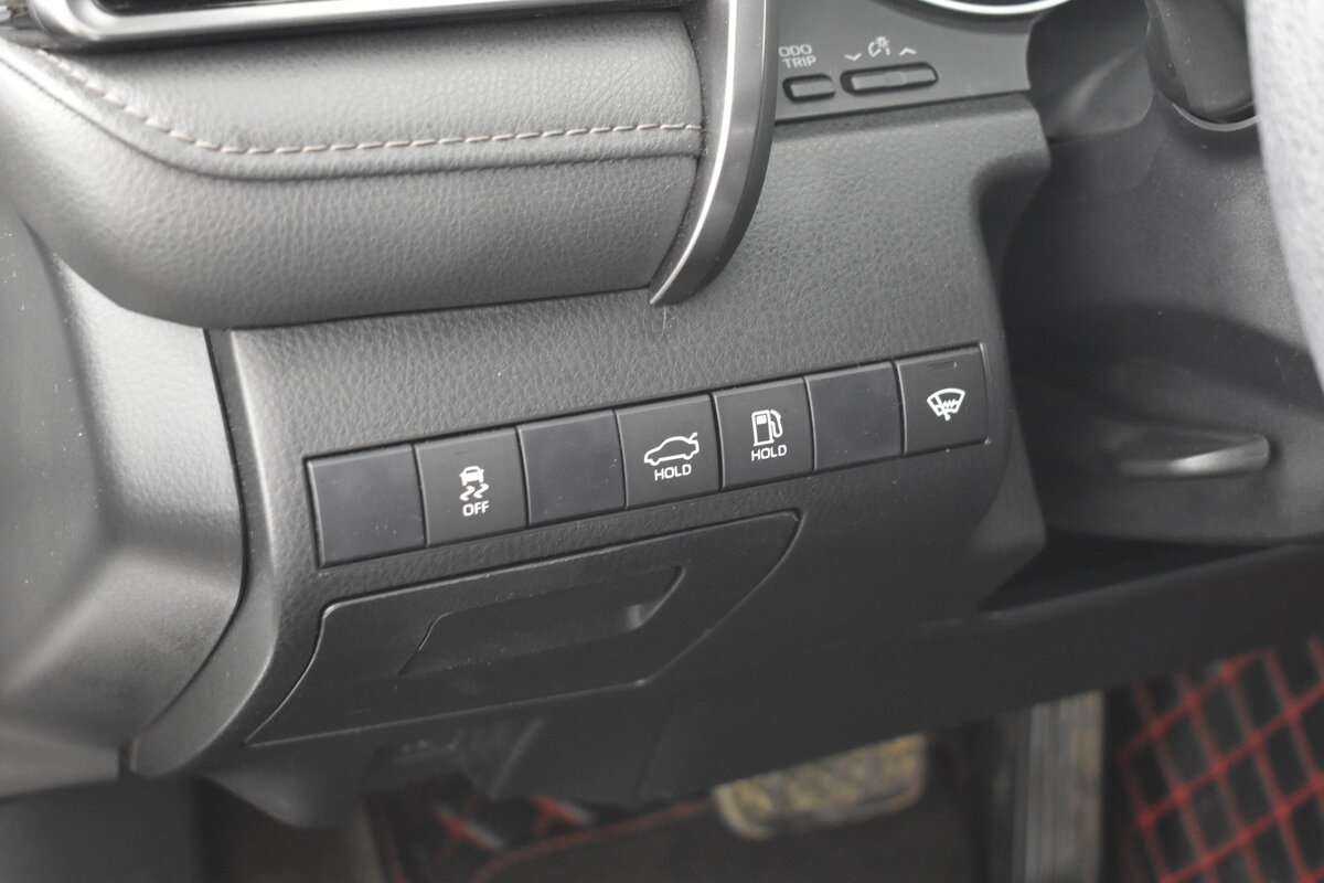 Toyota Camry с пробегом — 2021 год. Фото: #8