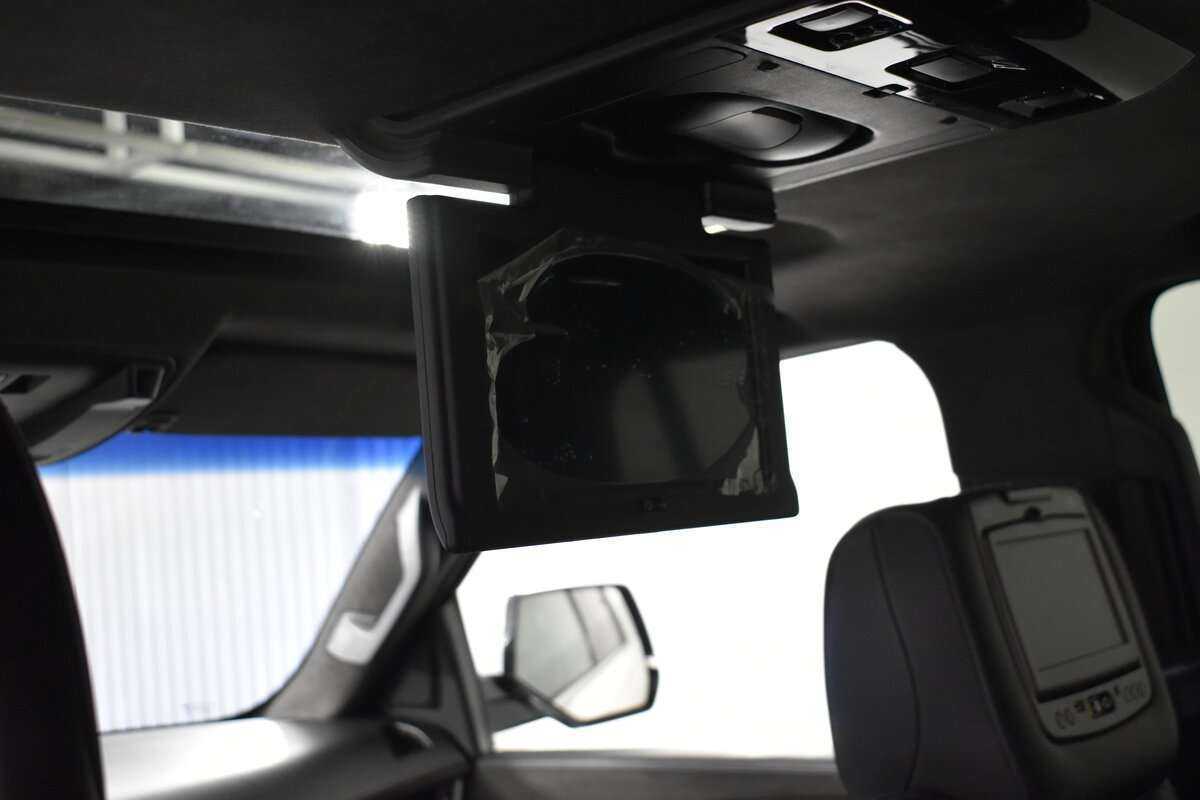 Cadillac Escalade с пробегом — 2016 год. Фото: #12