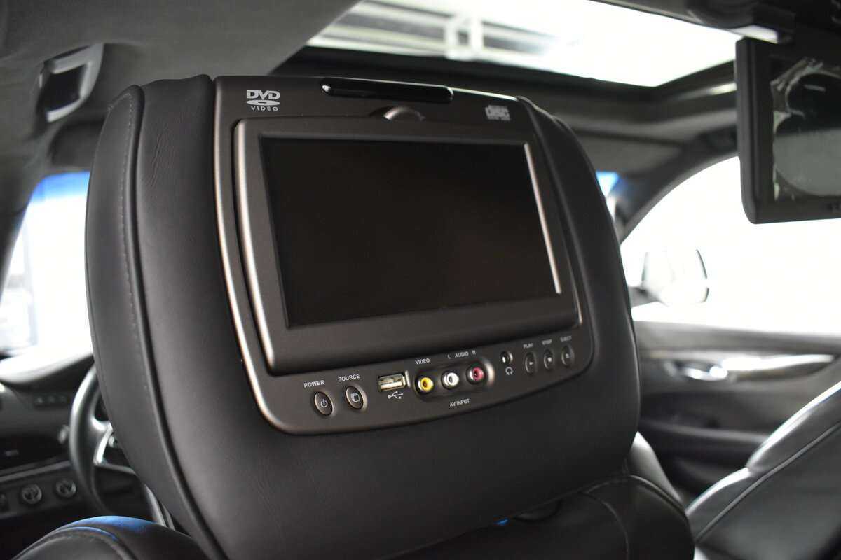 Cadillac Escalade с пробегом — 2016 год. Фото: #13