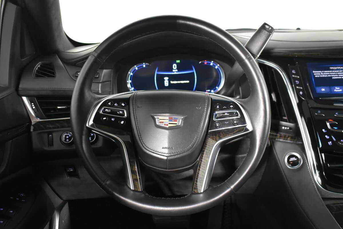 Cadillac Escalade с пробегом — 2016 год. Фото: #22