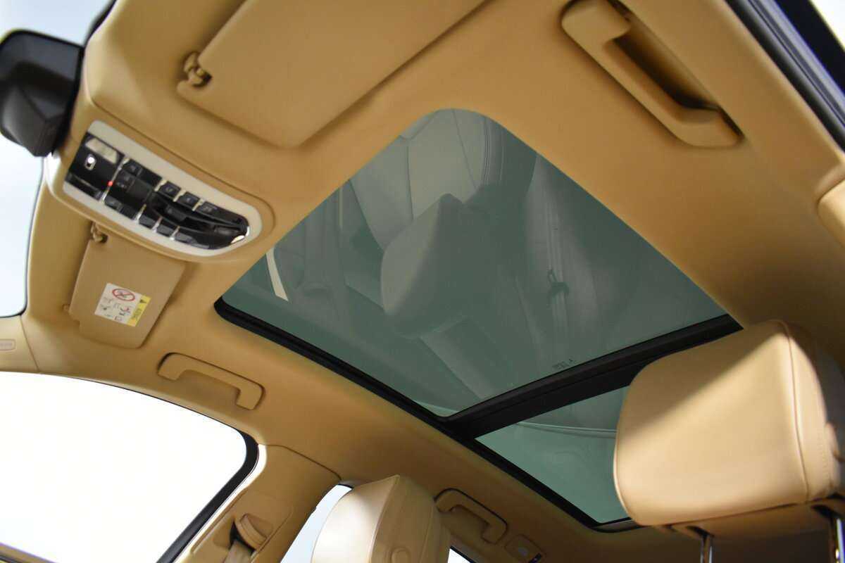 Porsche Macan с пробегом — 2015 год. Фото: #11