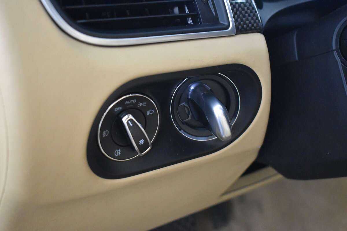 Porsche Macan с пробегом — 2015 год. Фото: #18